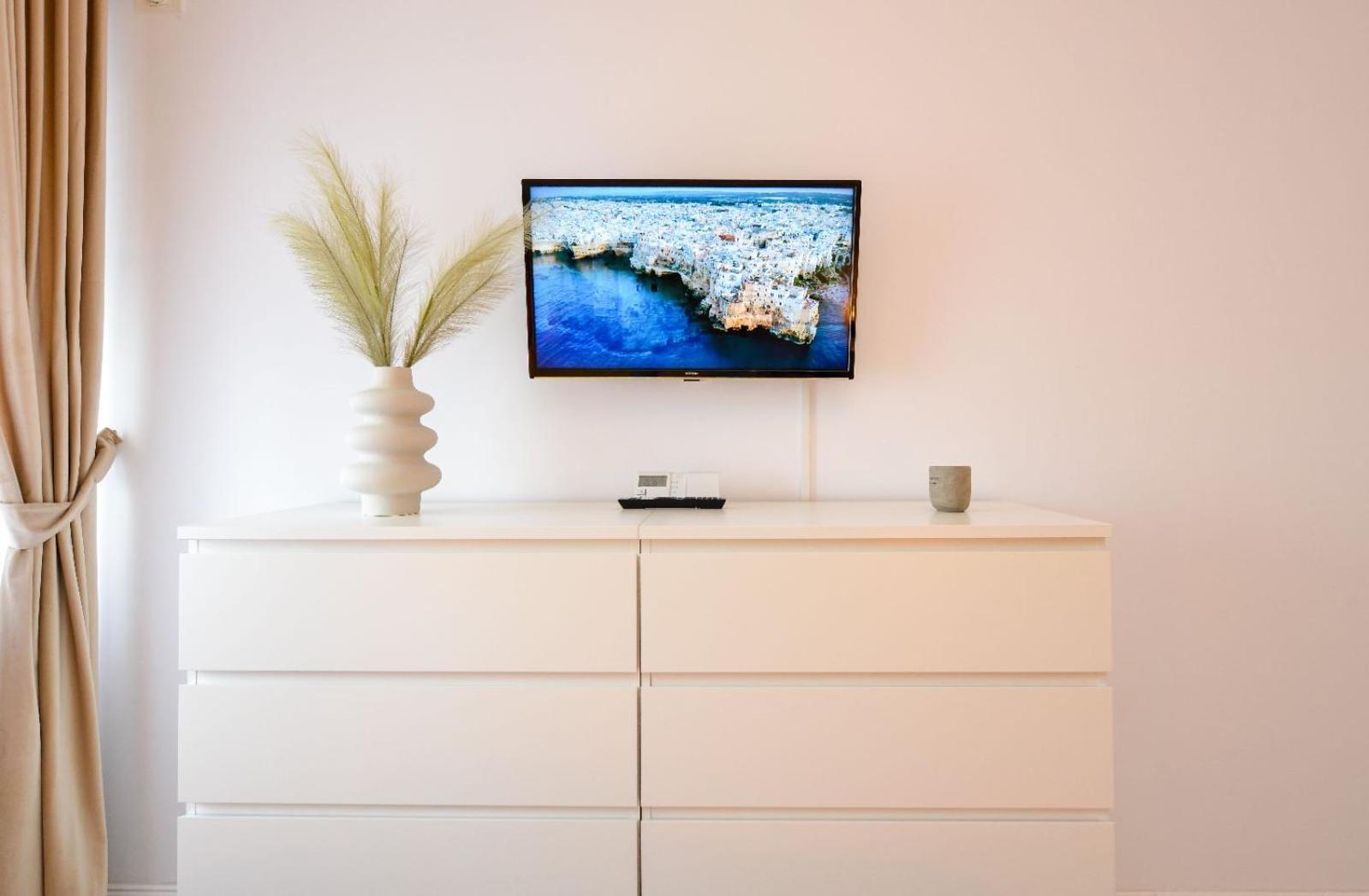 Bucharest Apartment - Private Parking Екстер'єр фото